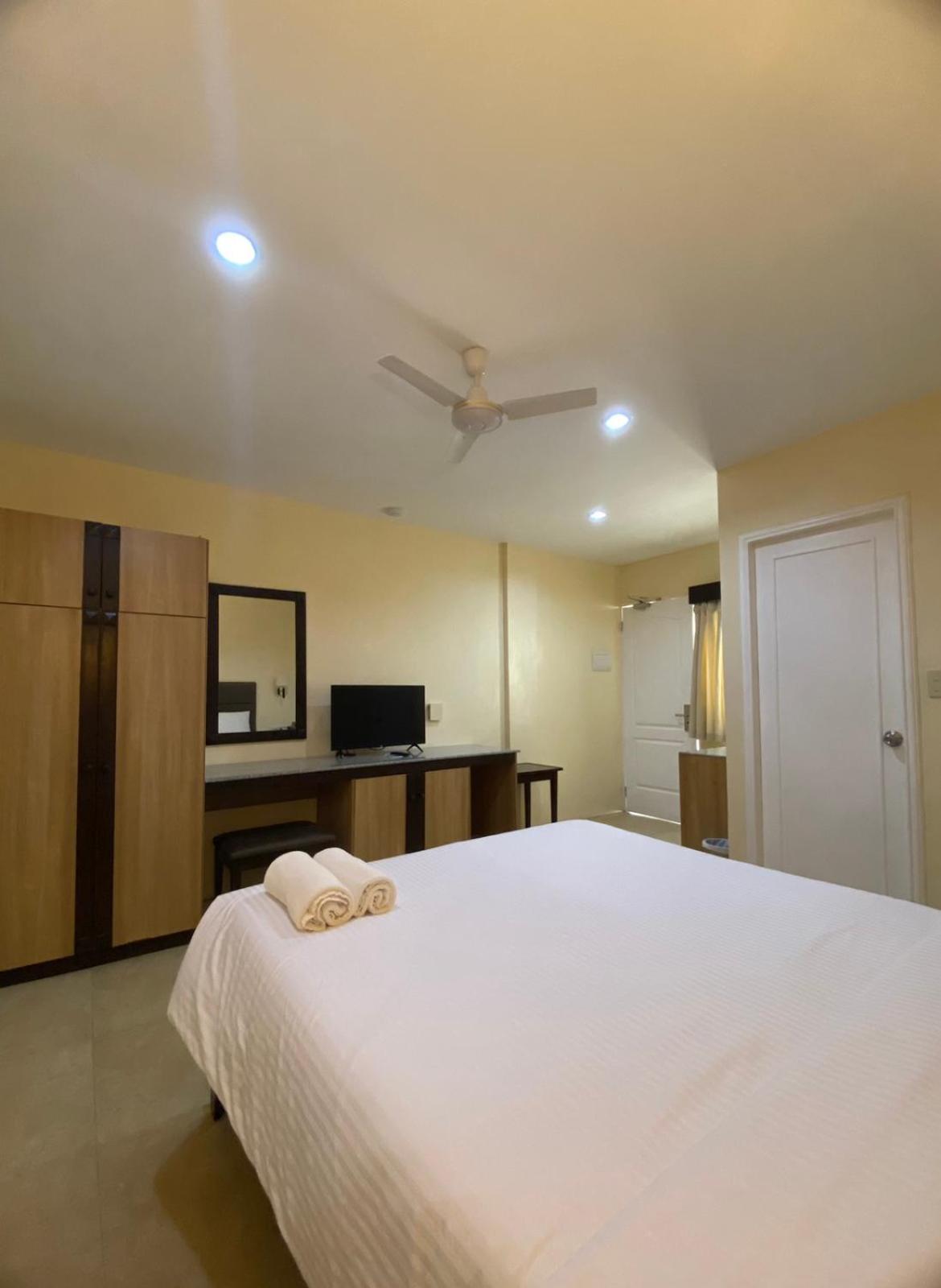 Panglao Regents Park Resort Екстериор снимка