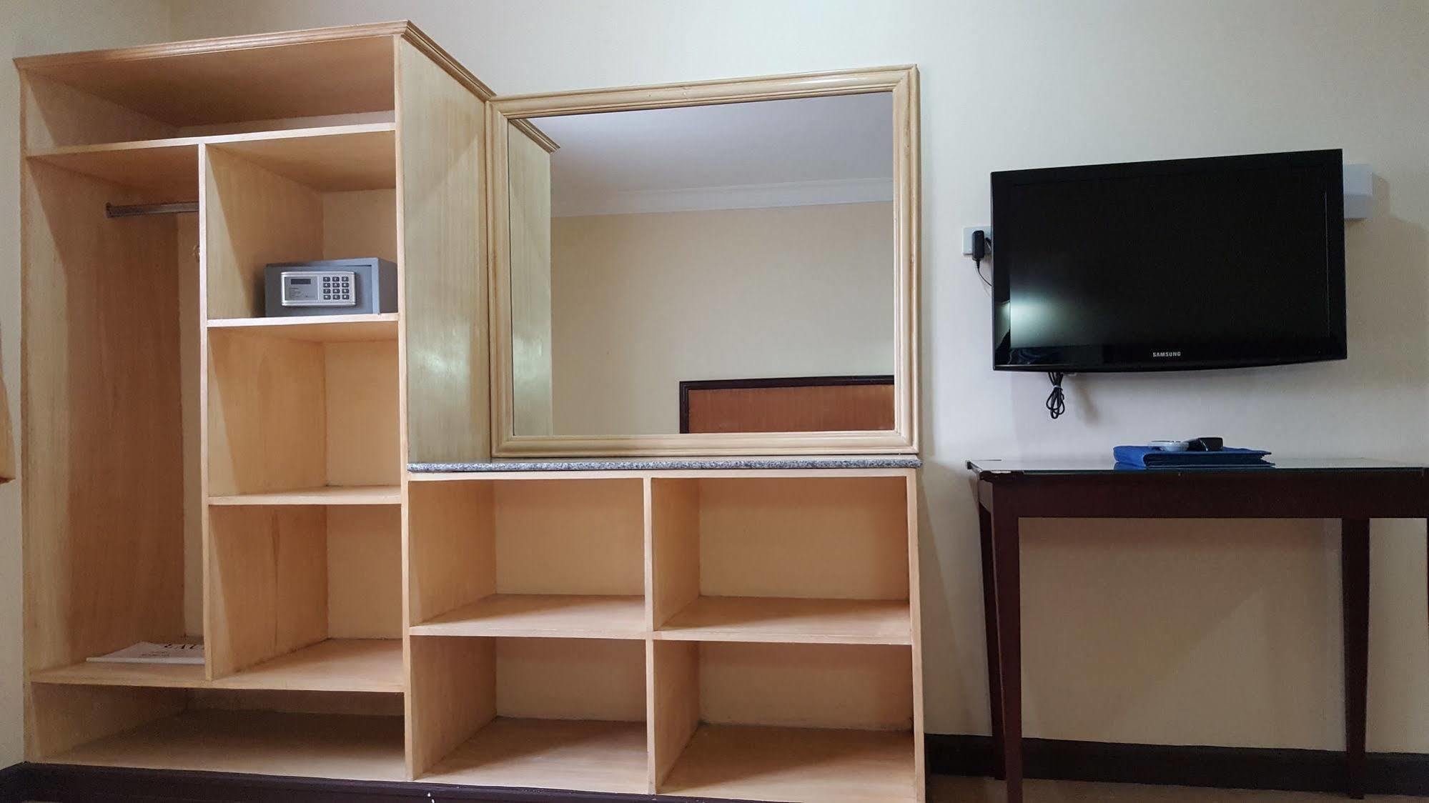 Panglao Regents Park Resort Екстериор снимка
