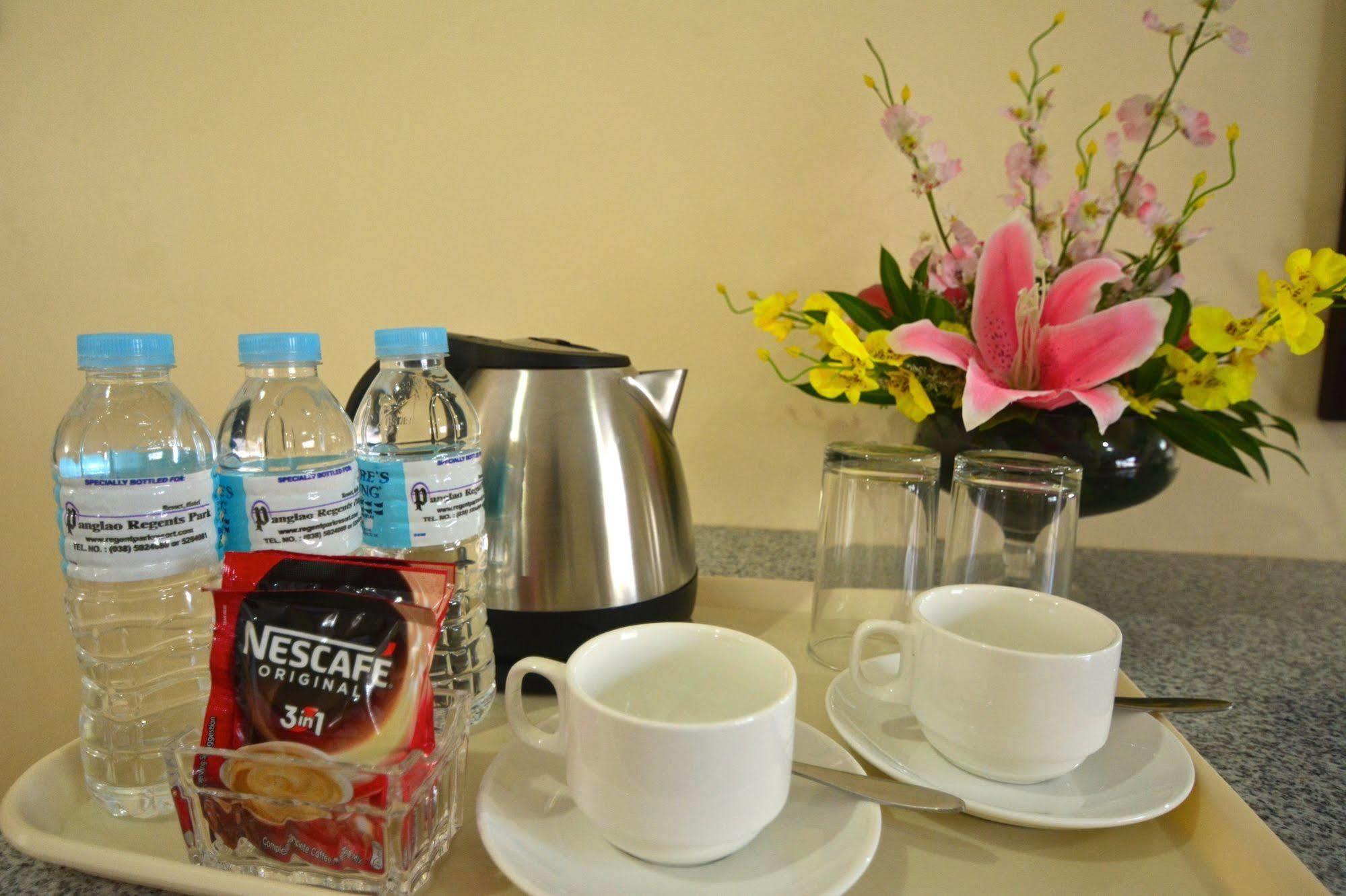 Panglao Regents Park Resort Екстериор снимка